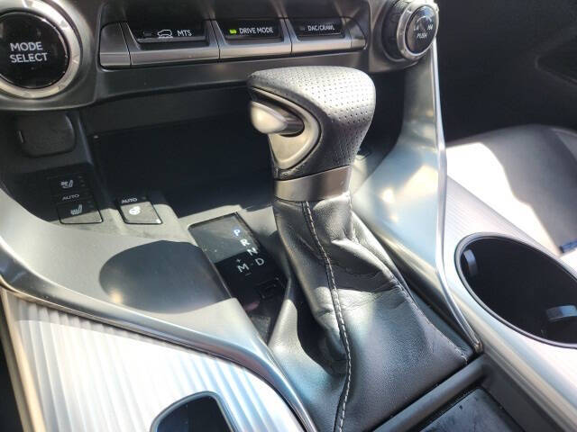 2023 Lexus LX 600 F SPORT Handling