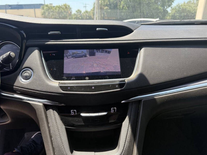 2021 Cadillac XT5 Luxury