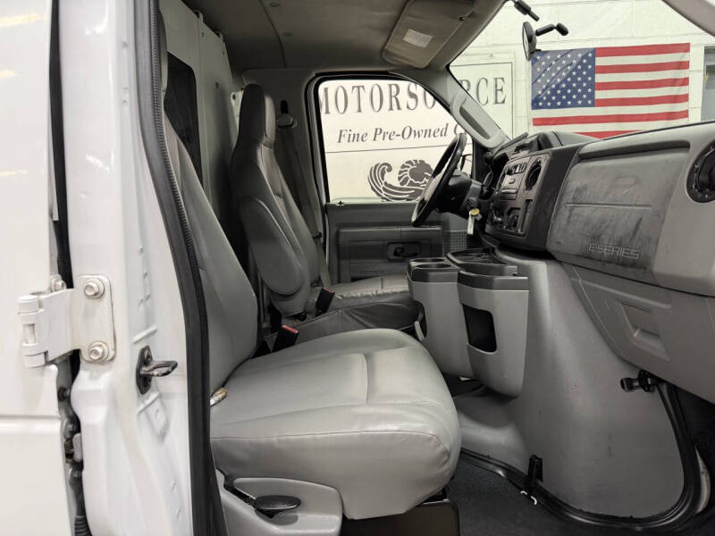 2011 Ford E-Series E-350 SD
