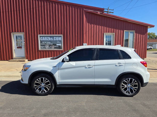 2018 Mitsubishi Outlander Sport SE's photo