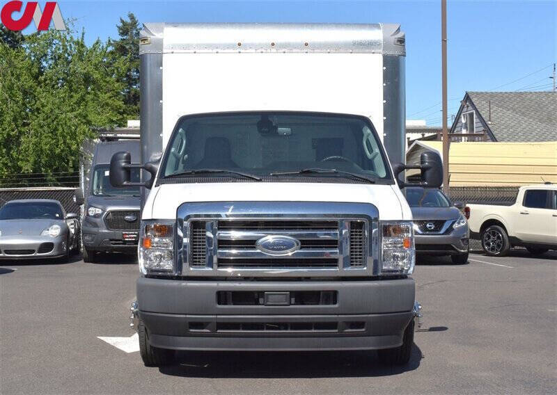 2022 Ford E-Series