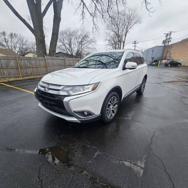 2017 Mitsubishi Outlander SEL's photo
