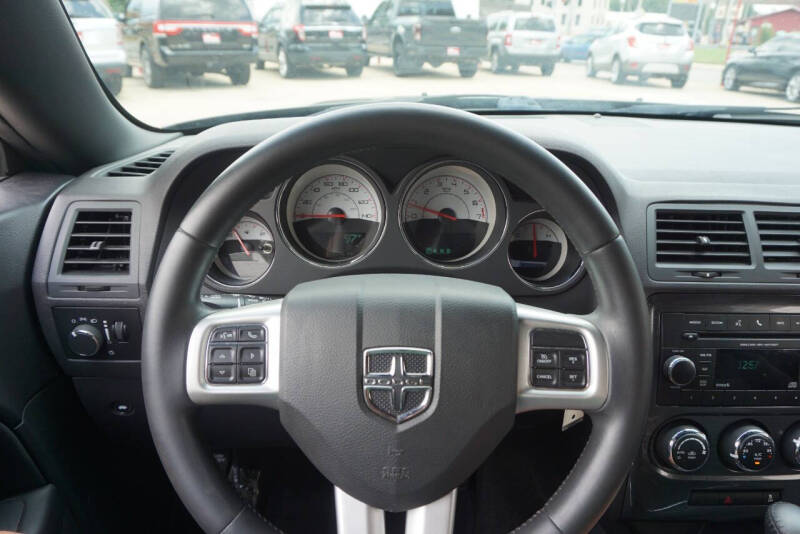 2014 Dodge Challenger SXT