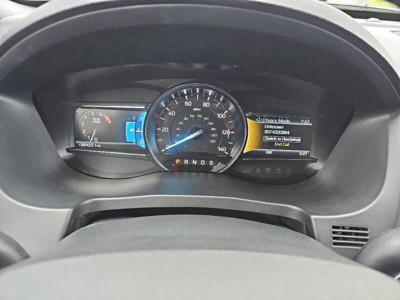 2019 Ford Explorer XLT - Photo 14