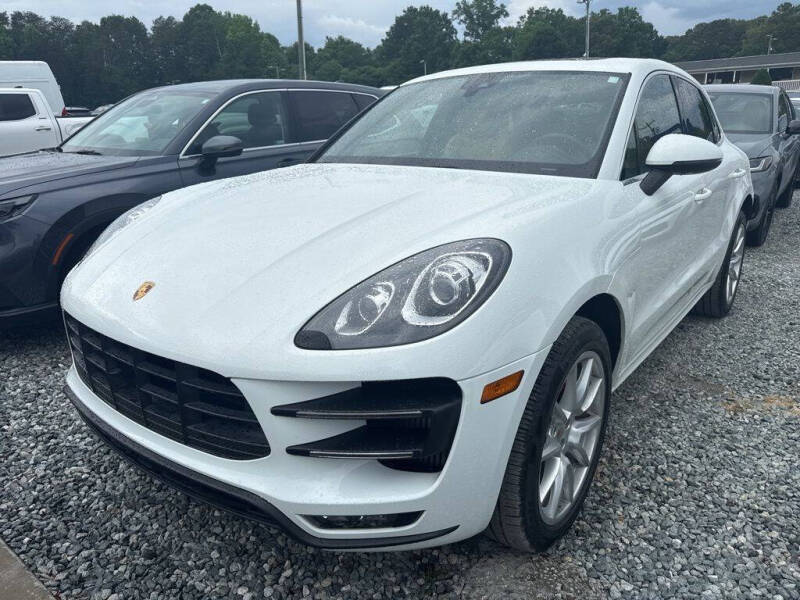 2017 Porsche Macan