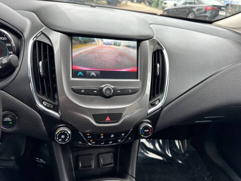 2017 Chevrolet Cruze LT Auto