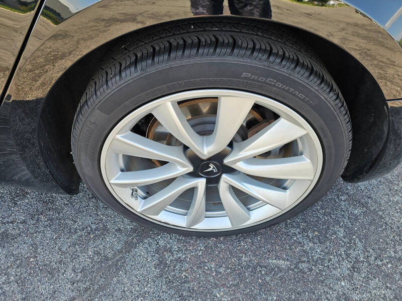 2019 Tesla Model 3 Long Range - Photo 11
