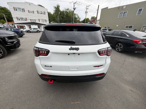 2025 Jeep Compass Trailhawk