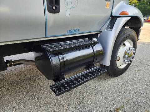 2003 International 4400