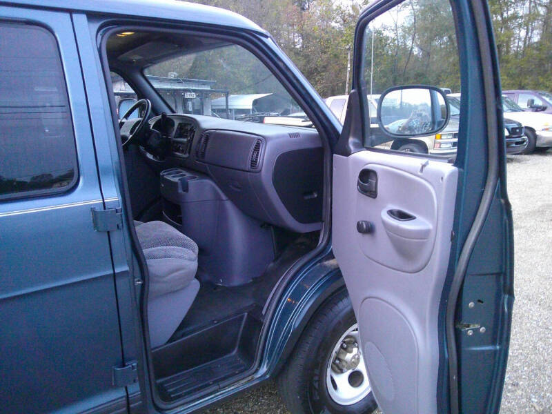 2000 Dodge Ram Van 1500