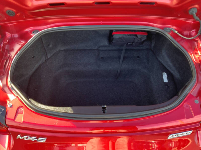 2017 Mazda MX-5 Miata RF Grand Touring