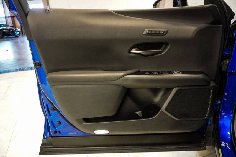 2023 Lexus UX 250h F SPORT Handling