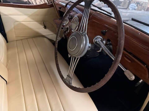1949 Triumph 2000
