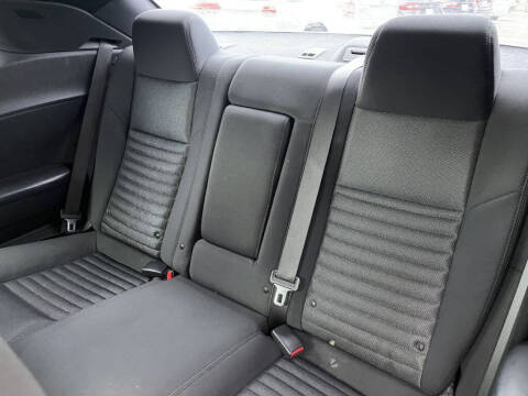 2012 Dodge Challenger SXT