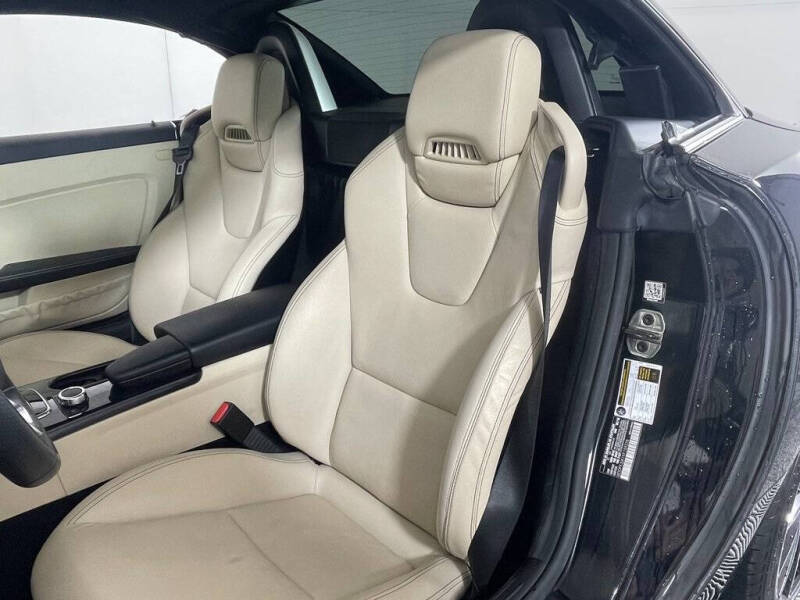 2019 Mercedes-Benz SLC SLC 300