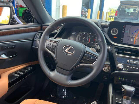 2022 Lexus ES 350