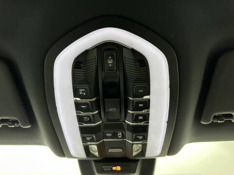 2018 Porsche Macan S