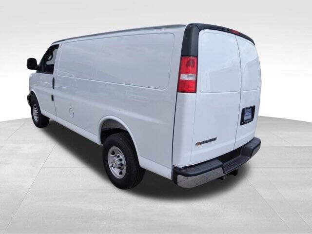 2026 Chevrolet Express 2500