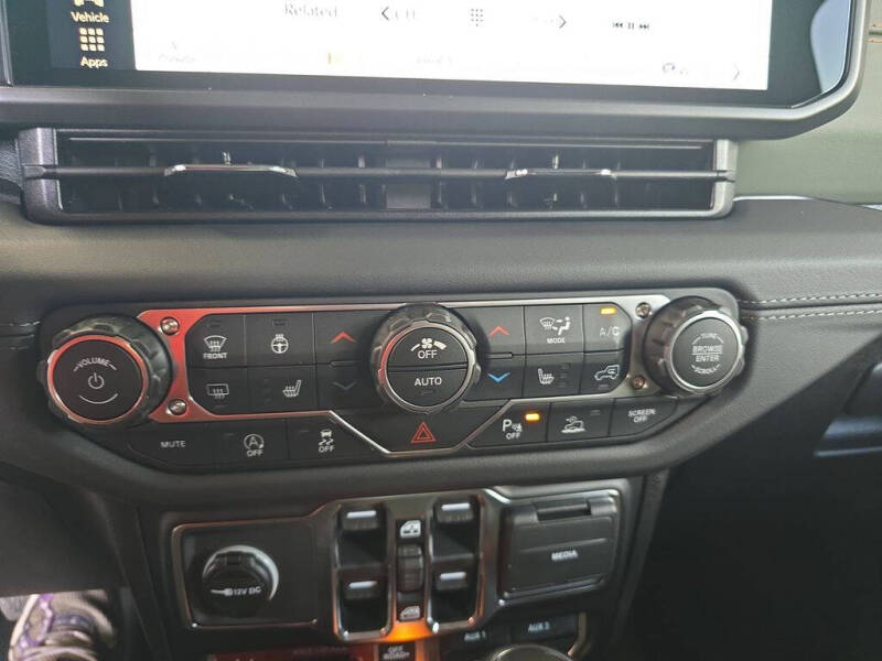2026 Jeep Gladiator Mojave