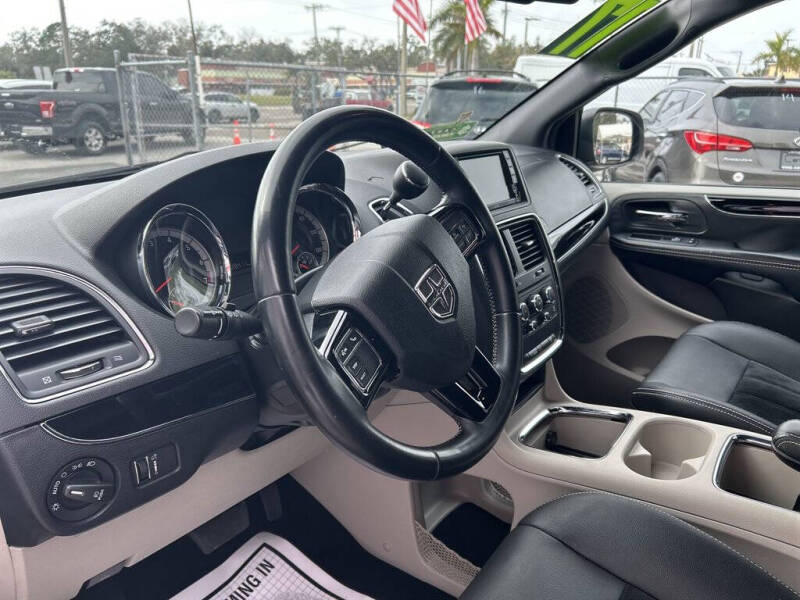 2017 Dodge Grand Caravan SXT