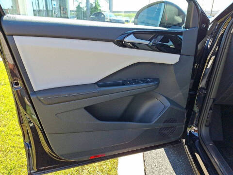 2025 Volkswagen Taos S