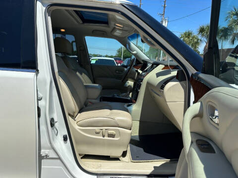 2015 Infiniti QX80