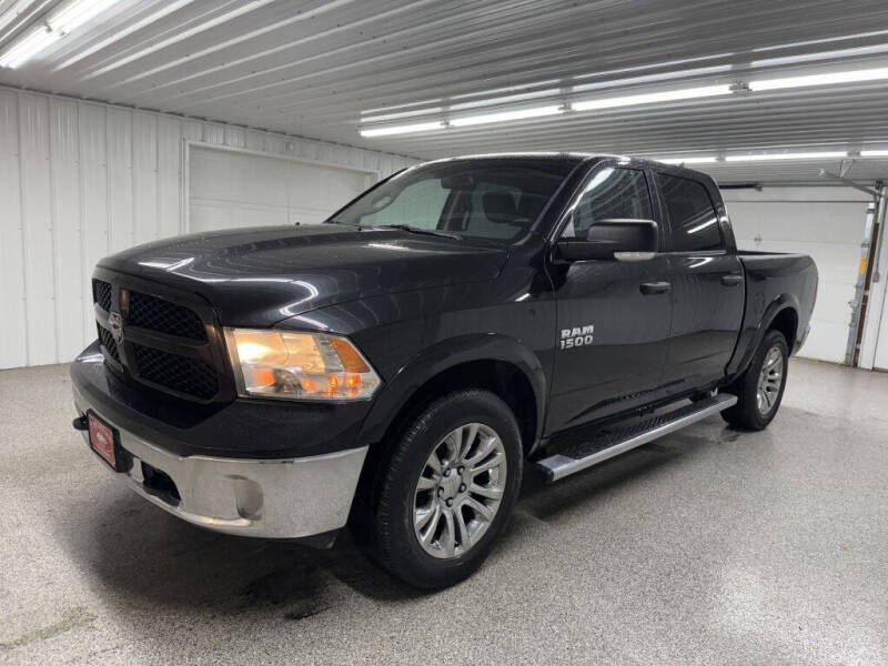 2016 RAM 1500 SLT