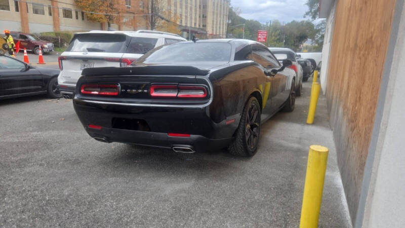 2018 Dodge Challenger SXT