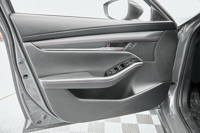 2025 Mazda Mazda3 Sedan 2.5 S Carbon Edition