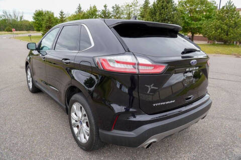 2022 Ford Edge Titanium