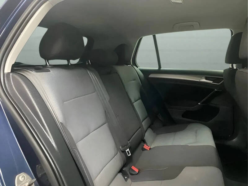 2016 Volkswagen e-Golf SE