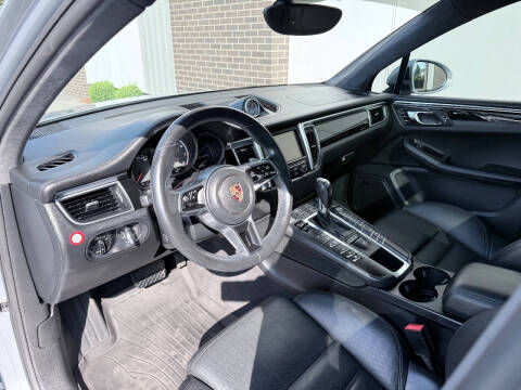 2016 Porsche Macan Turbo