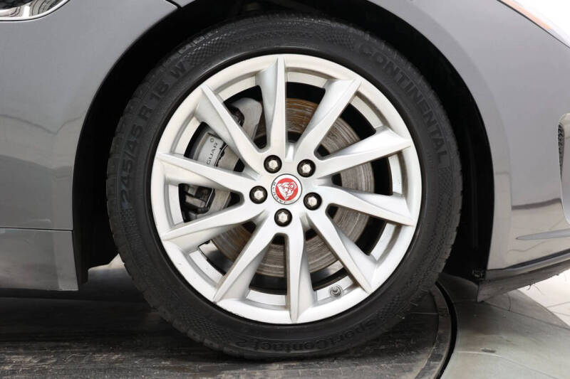 2019 Jaguar F-TYPE P340