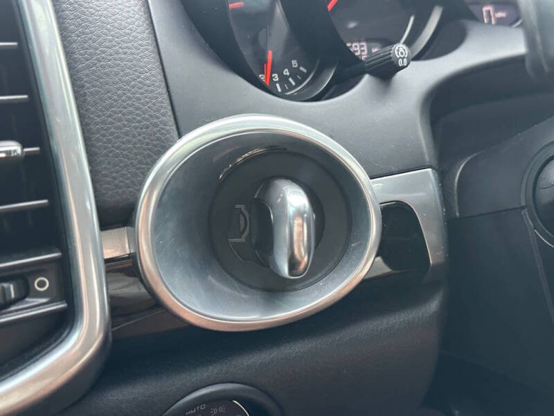 2017 Porsche Cayenne