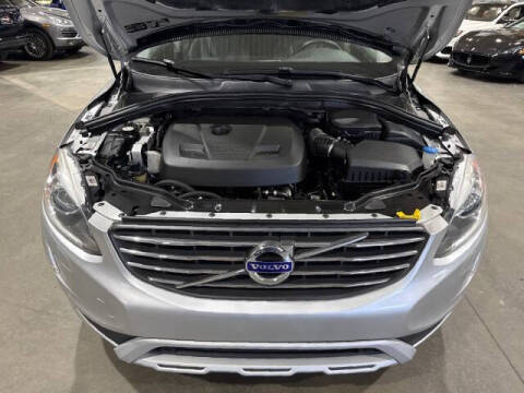 2017 Volvo XC60 T6 Dynamic