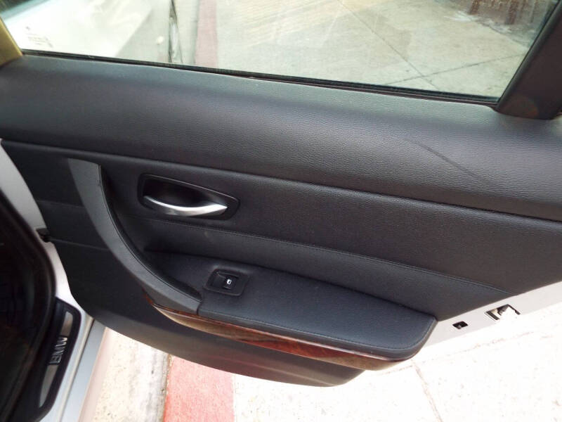 2009 BMW 3 Series 328i