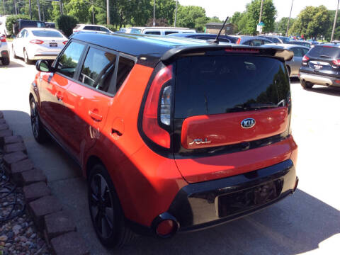 2016 Kia Soul +