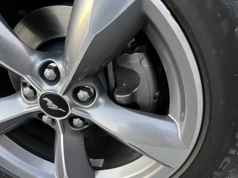 2015 Ford Mustang V6