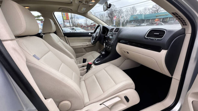 2010 Volkswagen Jetta SportWagen TDI