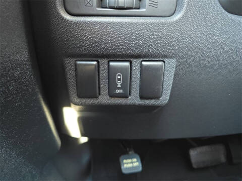 2012 Nissan Titan SV