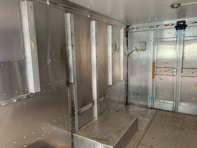 2010 Freightliner MT45 P700 CNG