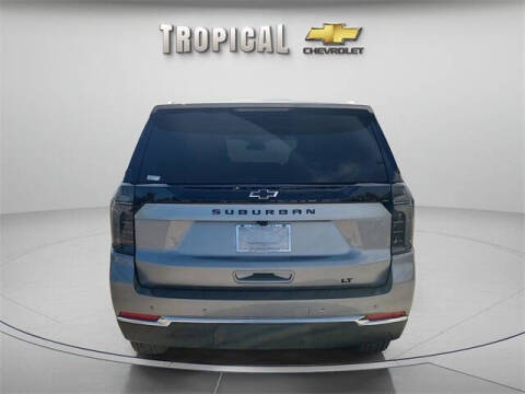 2025 Chevrolet Suburban LT