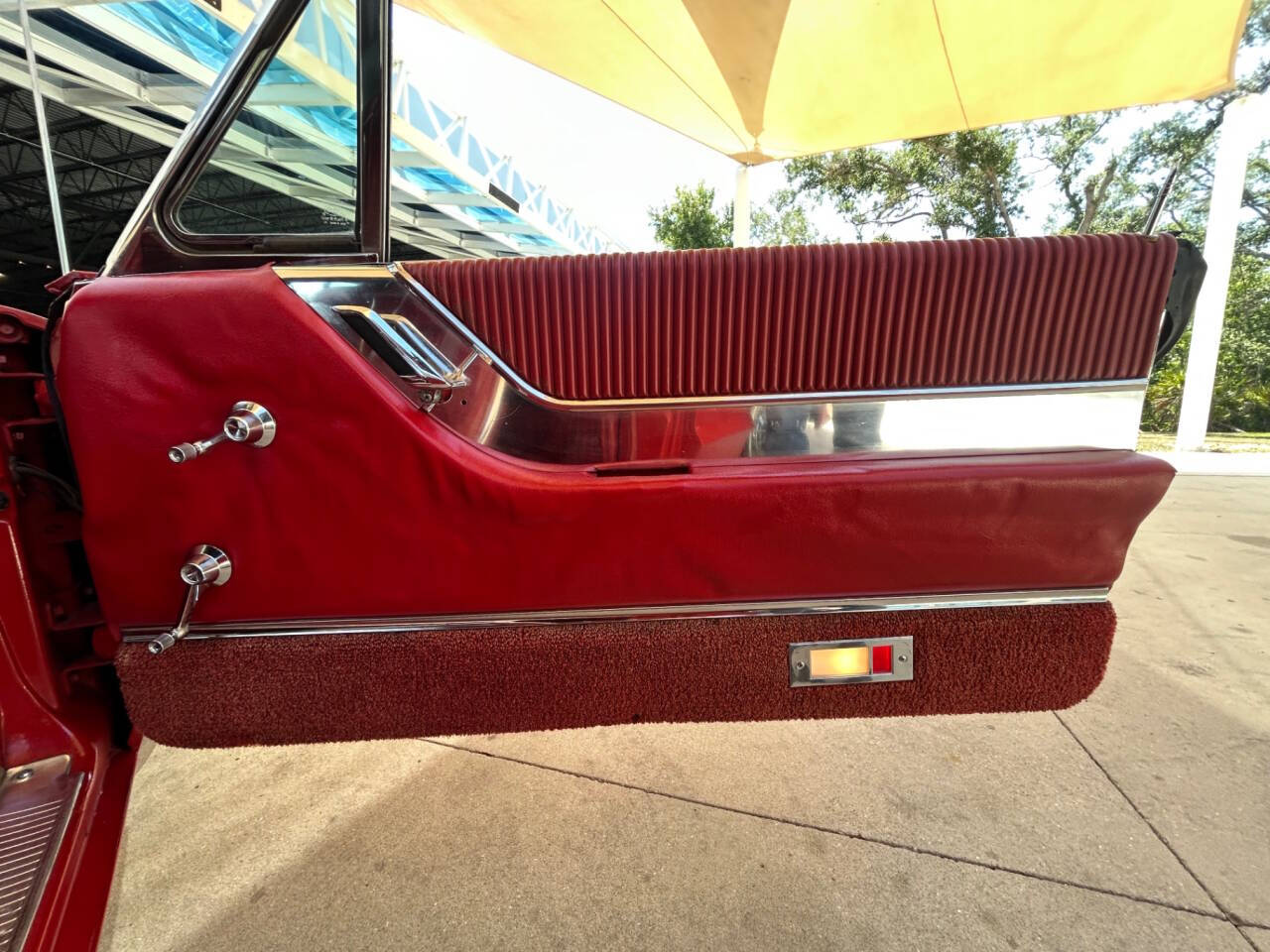 1965 Ford Thunderbird 23