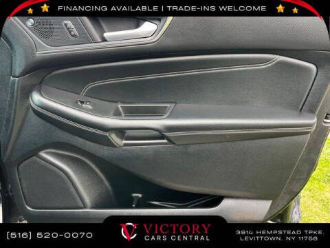 2023 Ford Edge Titanium