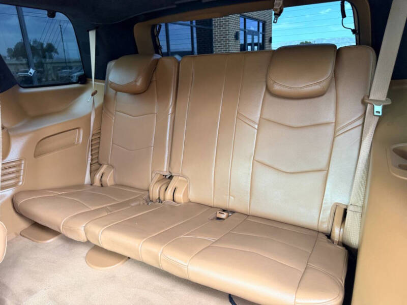 2017 Cadillac Escalade Platinum