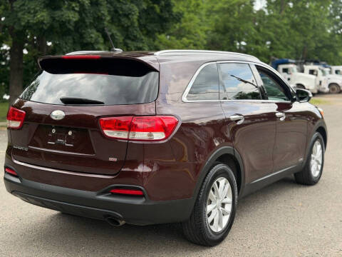 2017 Kia Sorento LX
