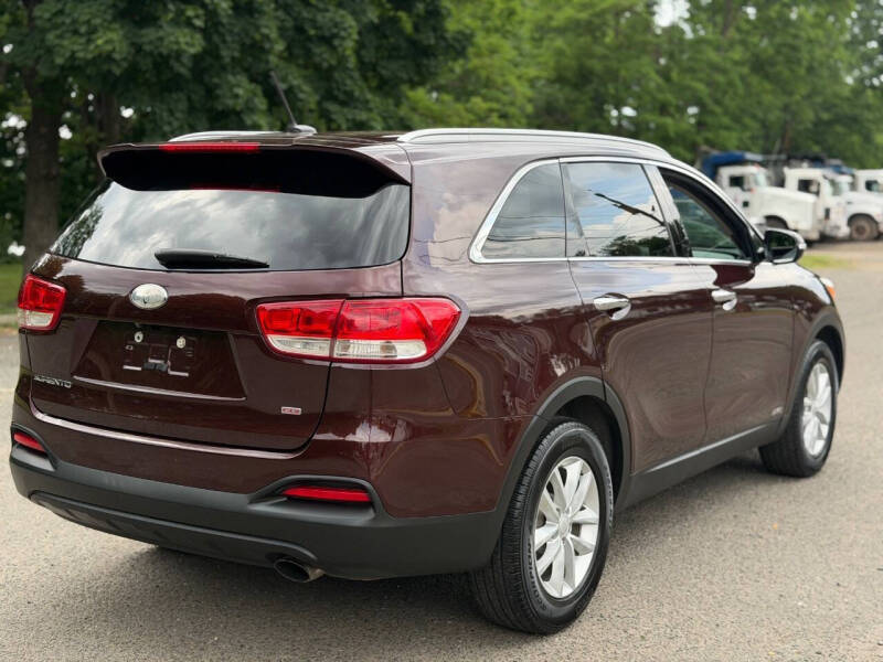 2017 Kia Sorento LX