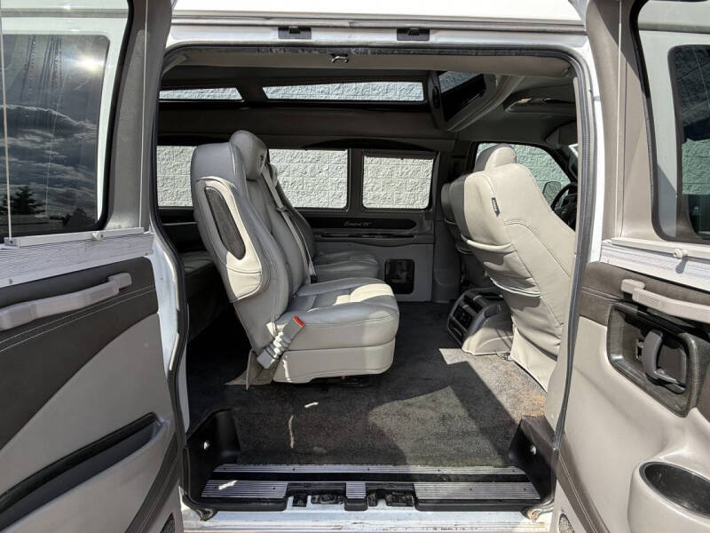 2019 GMC Savana 2500