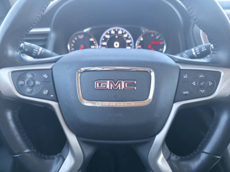 2021 GMC Acadia Denali