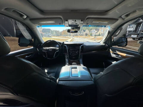 2017 Cadillac Escalade ESV Luxury